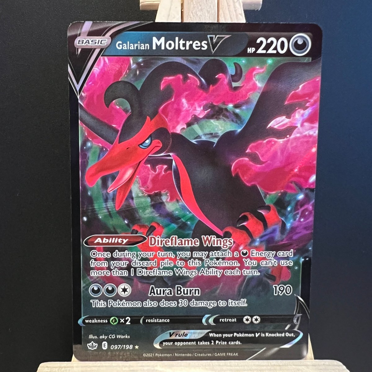 Galarian Moltres V #097 Pokemon Card (Chilling Reign) - Unbox Unbored