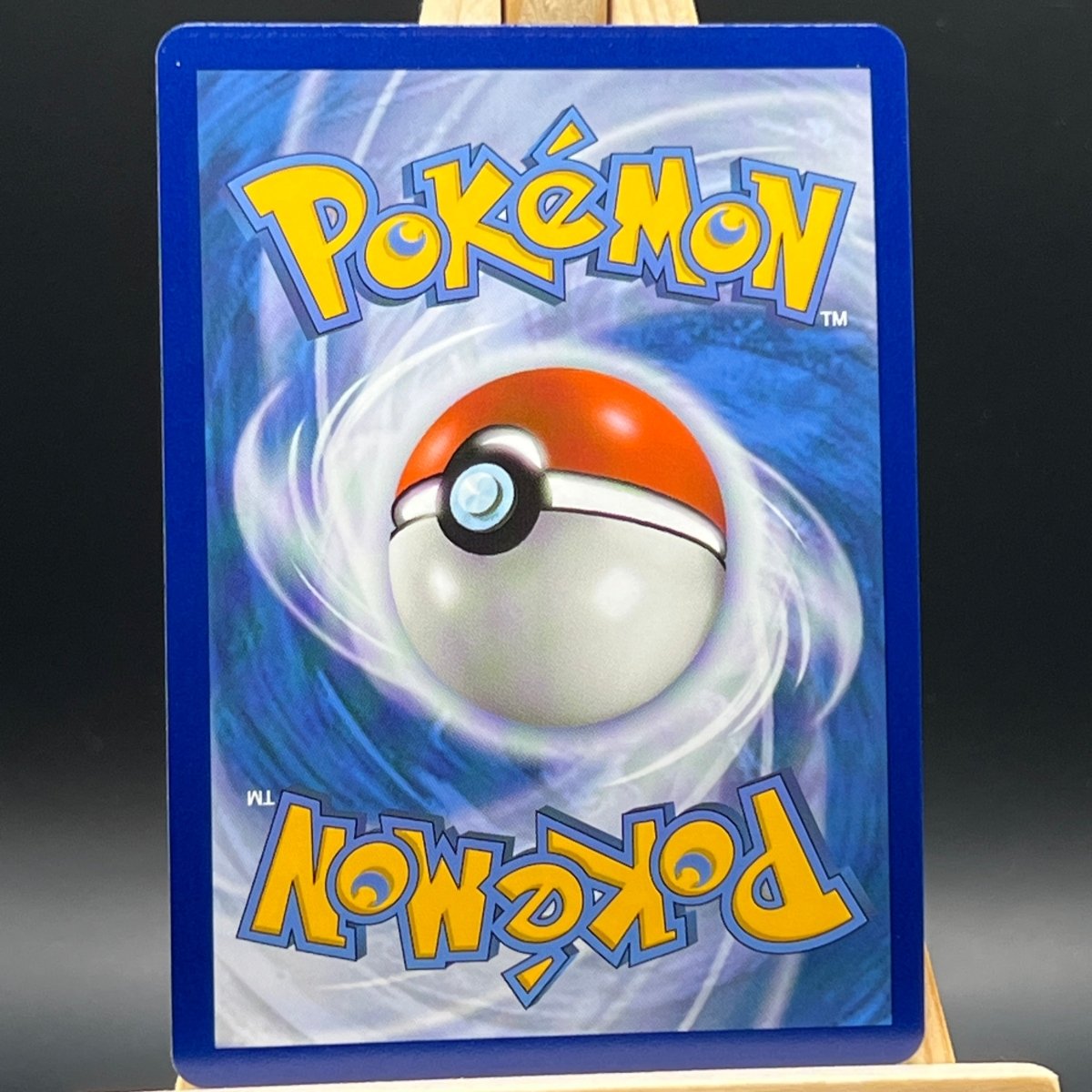 Lumineon V #40 Pokemon Card (Brilliant Stars) - Unbox Unbored