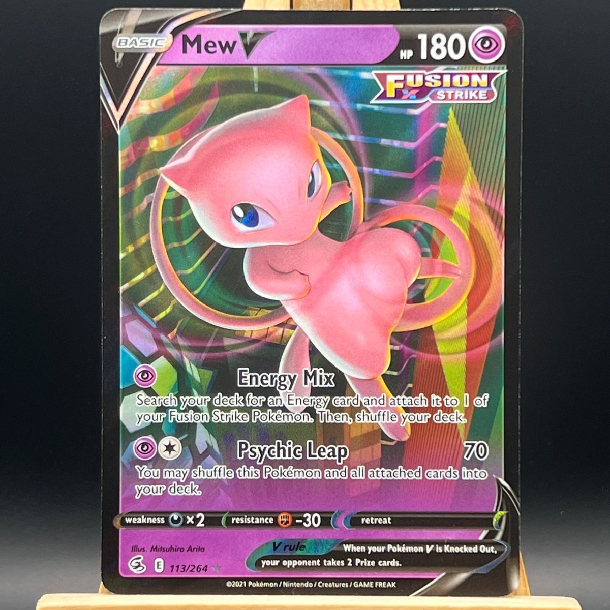 Mew V #113 Pokemon Card (Fusion Strike)